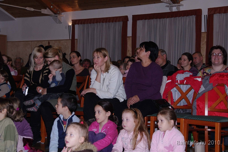 erdelyiegyesulet_mikulas_2010_012.jpg