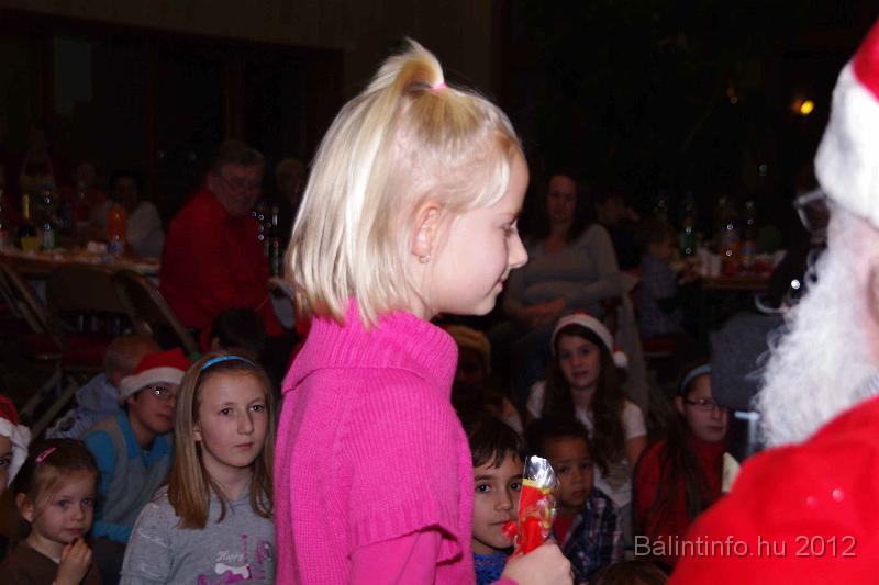 torokbalint_nyugdijasklub_mikulas_2012_044.jpg