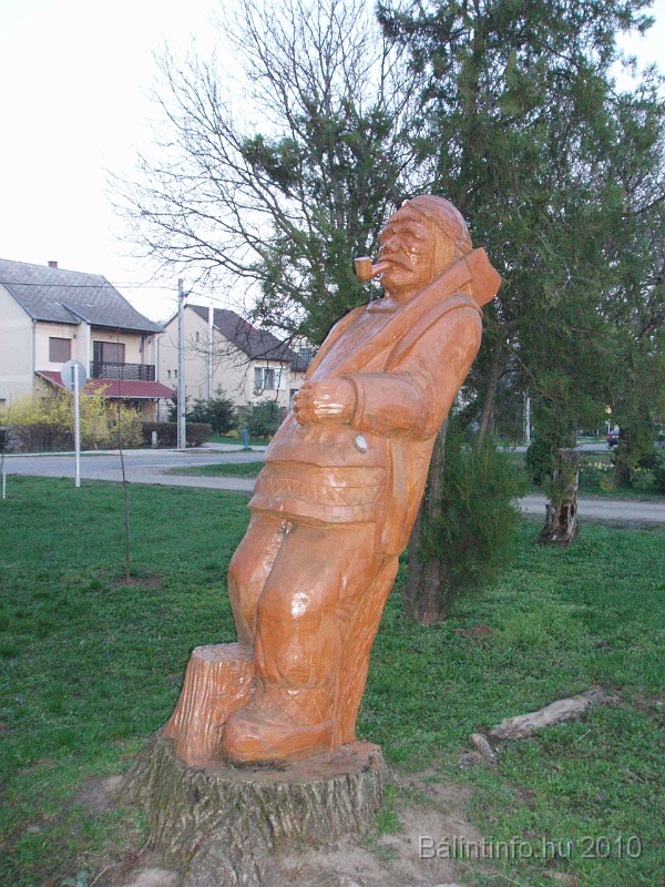 puspokhatvan_faszobrok_2010_027.jpg