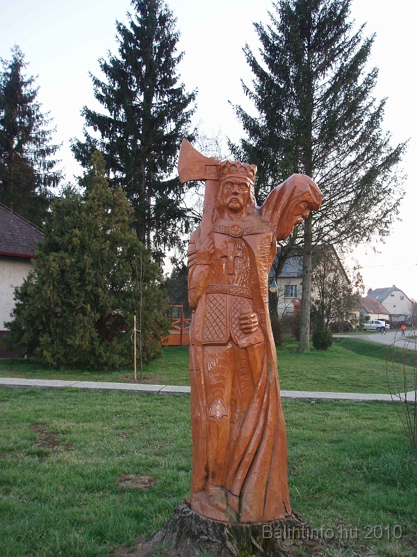 puspokhatvan_faszobrok_2010_030.jpg