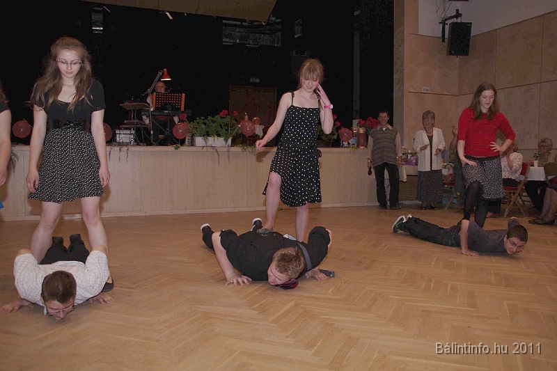 torokbalint_nyugdijasklub_anyaknapja_2011_054.jpg