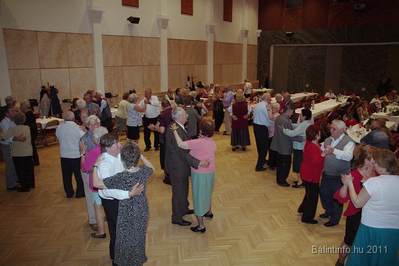 torokbalint_nyugdijasklub_anyaknapja_2011_082.jpg