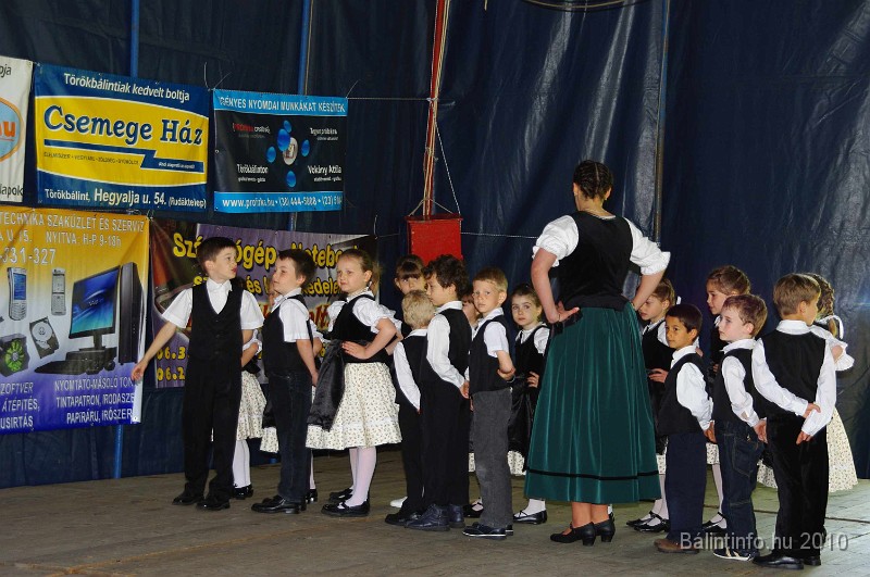 varosi_majalis_fellepok_2010_004.jpg