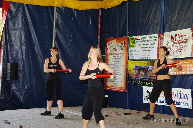 varosi_majalis_fellepok_2010_020.jpg