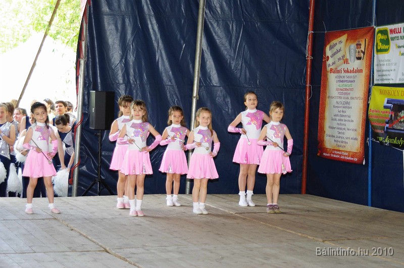 varosi_majalis_fellepok_2010_023.jpg