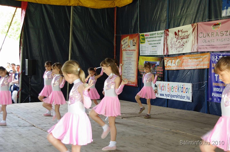 varosi_majalis_fellepok_2010_025.jpg
