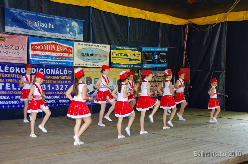 varosi_majalis_fellepok_2010_033.jpg