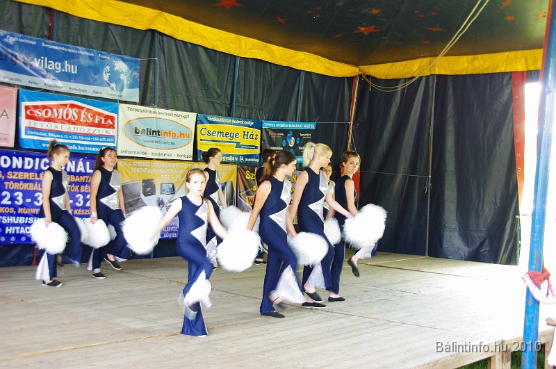 varosi_majalis_fellepok_2010_041.jpg