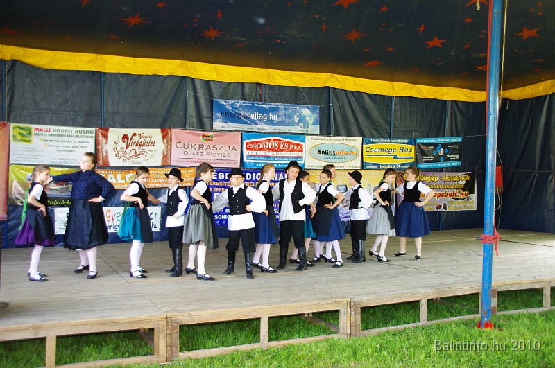 varosi_majalis_fellepok_2010_076.jpg