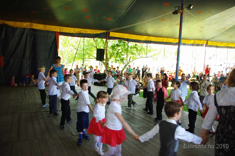 varosi_majalis_fellepok_2010_118.jpg