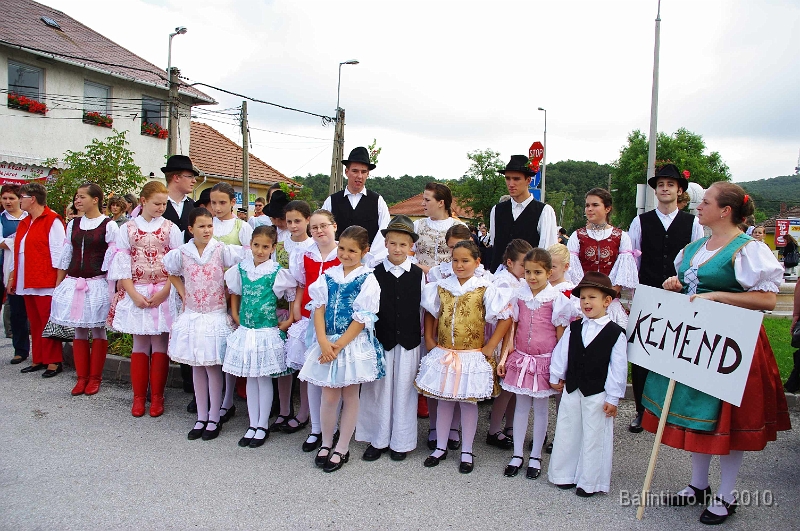 szureti_felvonulas_2010_001.jpg