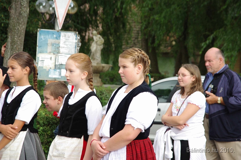 szureti_felvonulas_2010_135.jpg