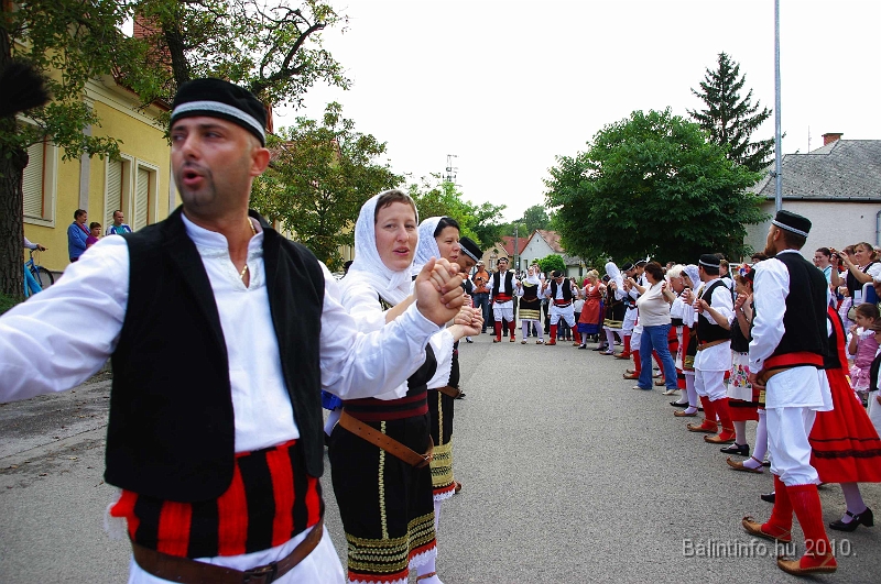 szureti_felvonulas_2010_174.jpg