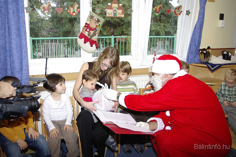 mikulas_csupasziv_2008_131.jpg