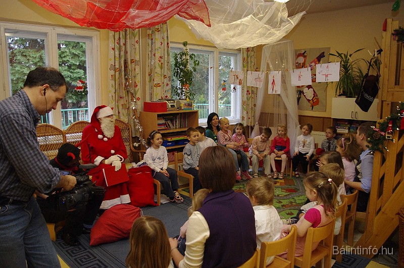 mikulas_csupasziv_2008_180.jpg