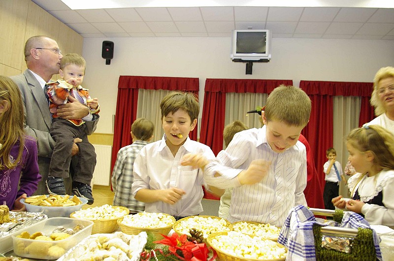 nyugdijasmikulas_2008_081.jpg