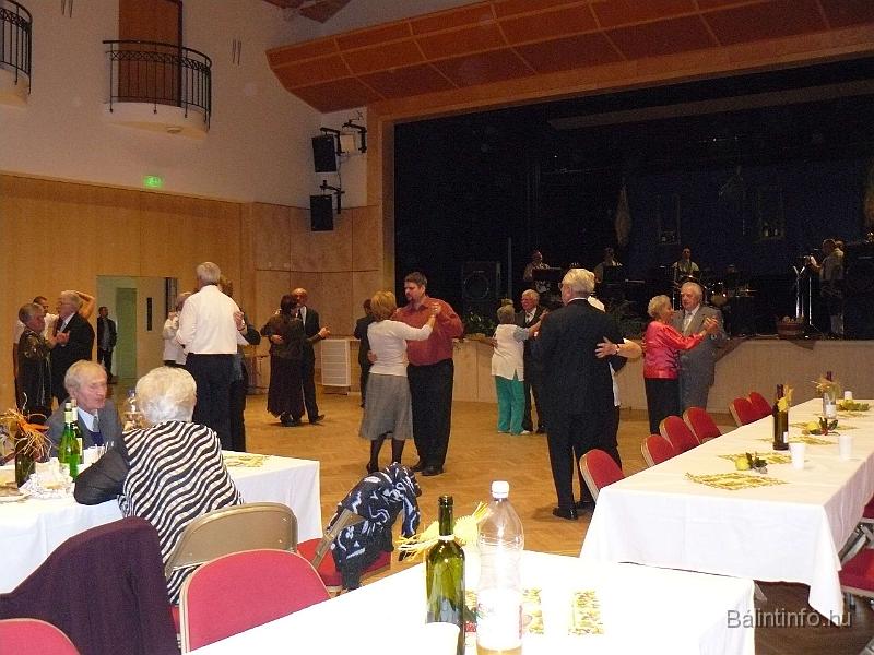 szuretibal_2008_111.jpg